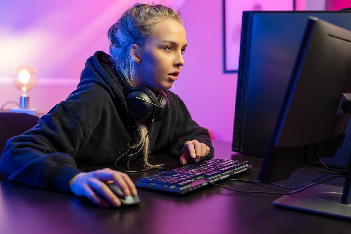 Blonde Gamer Girl