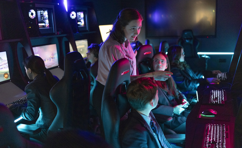 Ensinando esportes eletrônicos na escola Ibstock Place