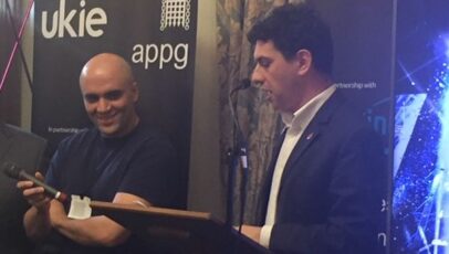 Industry gathers at first esports event held in Parliament article thumbnail