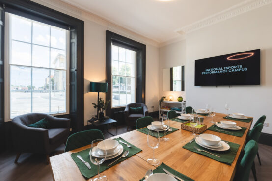 Whare Are Esports? Explore the world of competitive gaming, from tournaments to edication.