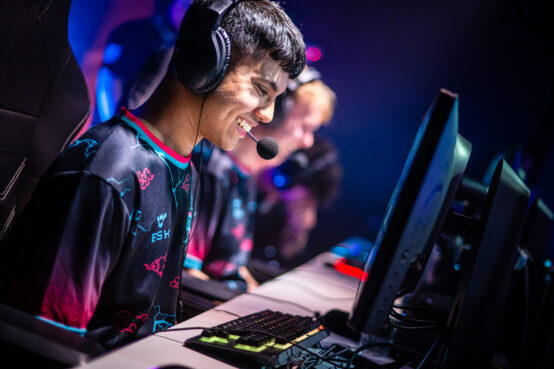 Invest in your future: explore esports leadership qualifications today.