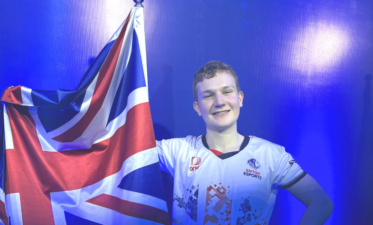 Saint Belikin Clash Royale GB player at GEG Global Esports Games Mumbai 2025